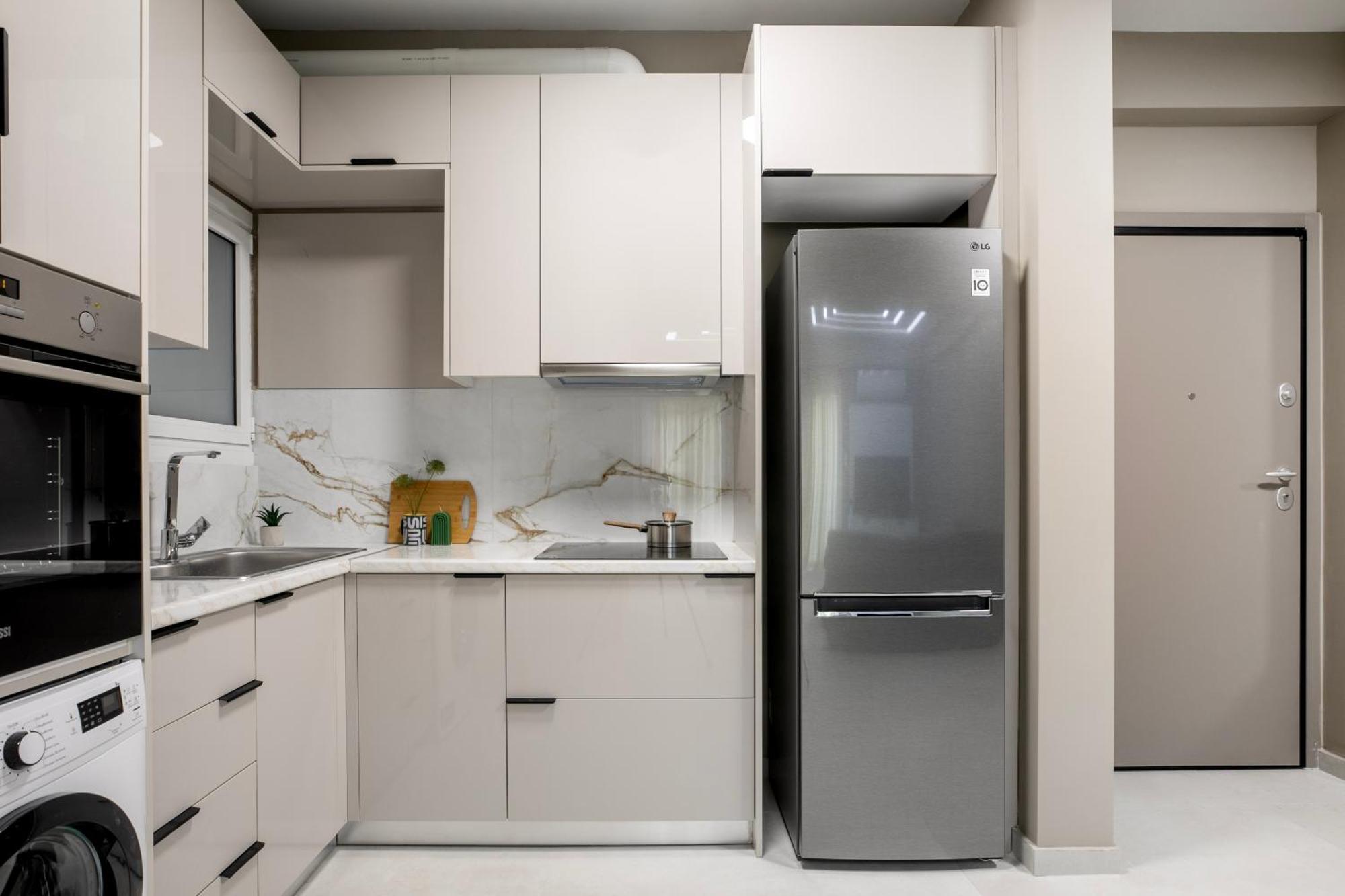 Exarcheia Urban Apartment - Lycabettus Hill アテネ エクステリア 写真
